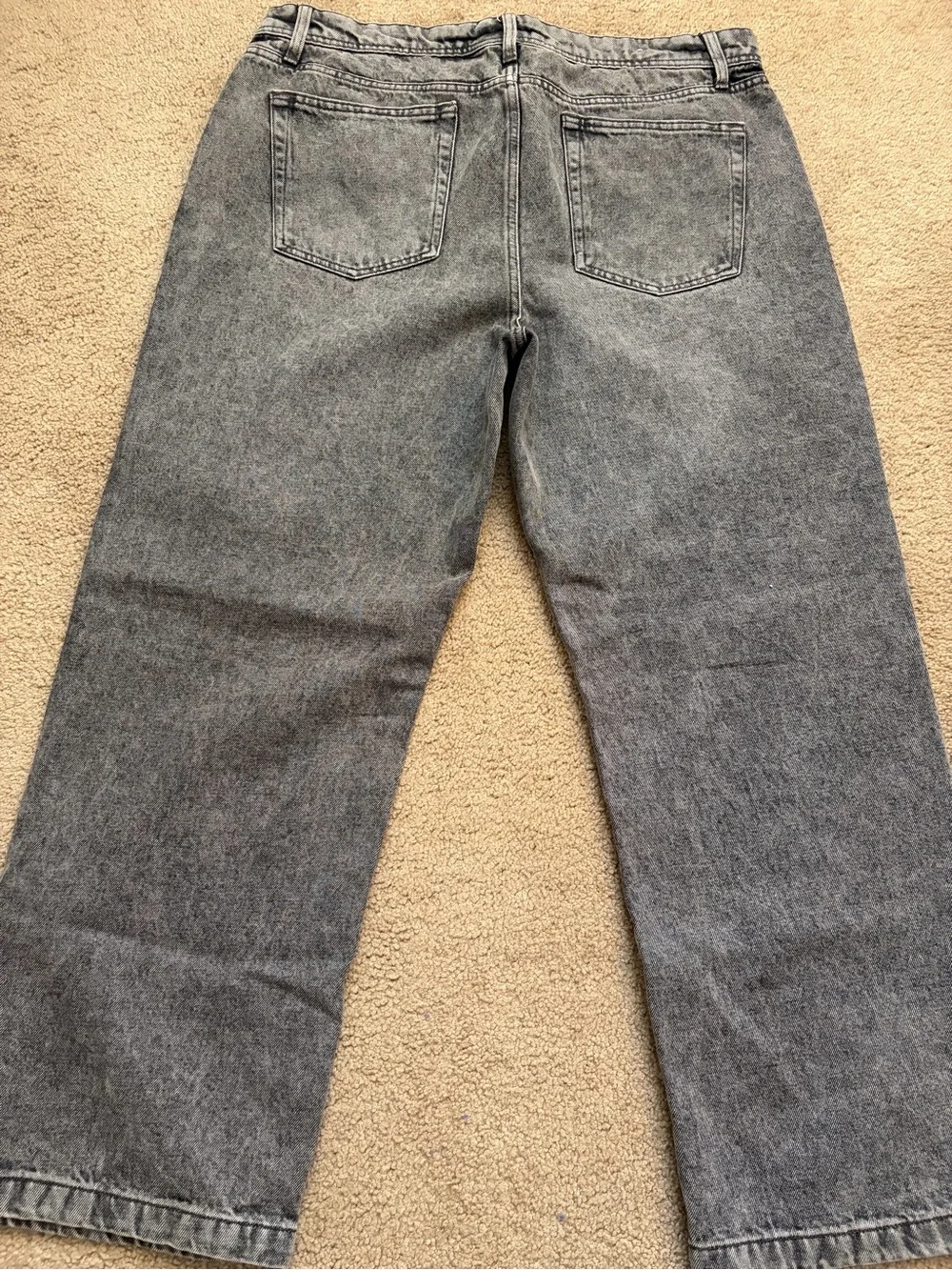 Classic Men's Gray Wide-Leg Jeans